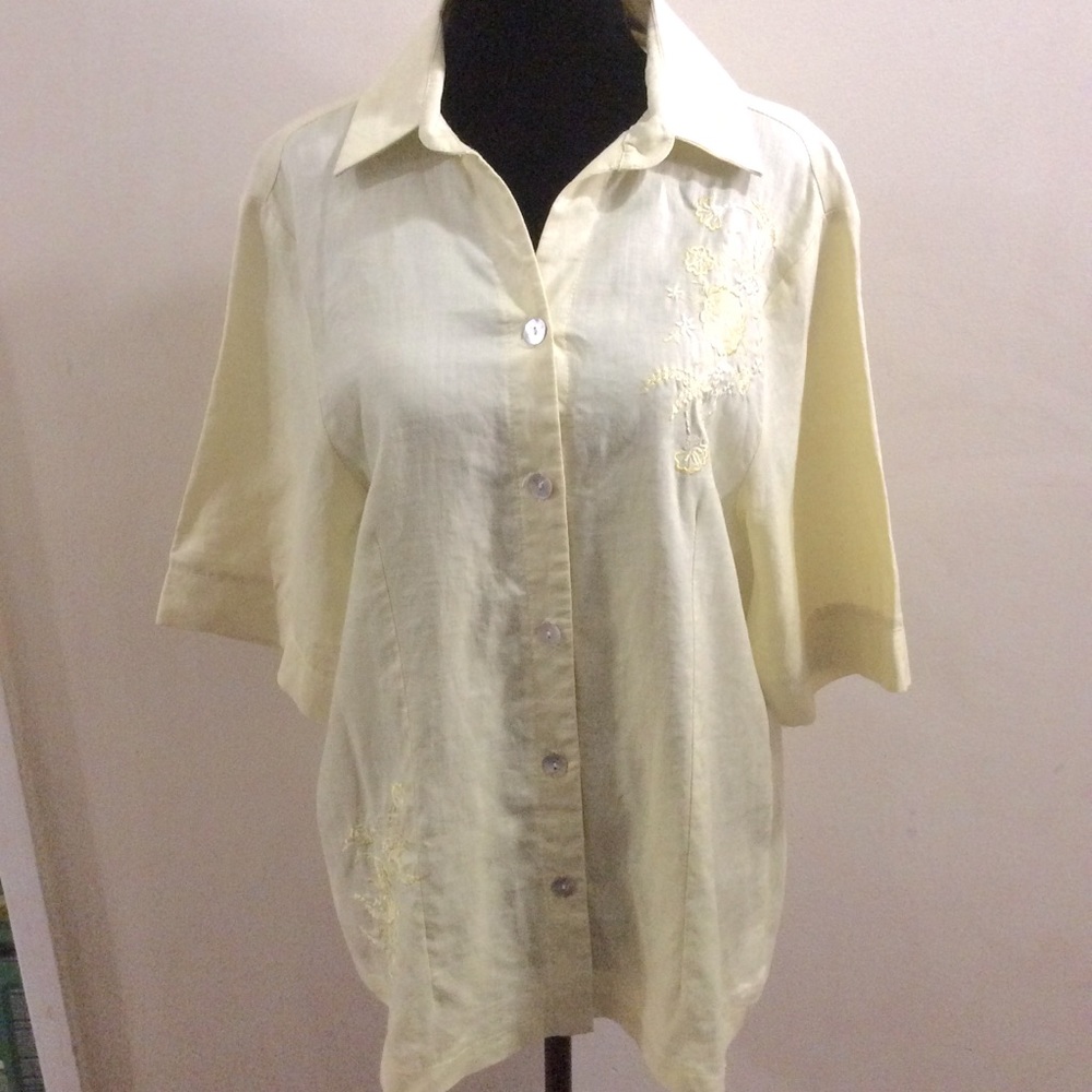 NWOT Glow Irish linen embroidered shirt